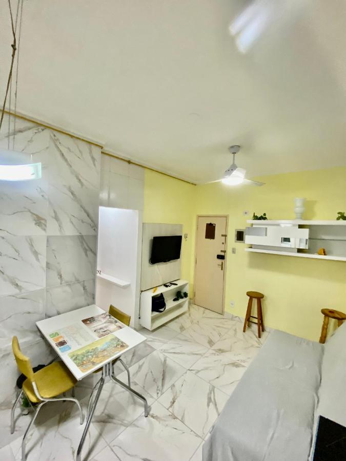 Apartamento Inteiro A Duas Quadras Do Metro E Da Praia Rio de Janeiro Eksteriør billede